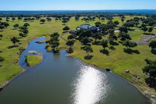 71 Granite Springs Dr, Fredericksburg, TX 79624 - Photo 2