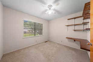 512 W Peach St, Fredericksburg, TX 78624 - Photo 20
