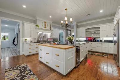 707 W Creek St, Fredericksburg, TX 78624 - Photo 24