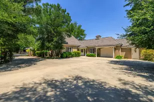 707 W Creek St, Fredericksburg, TX 78624 - Photo 92