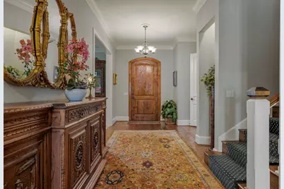 707 W Creek St, Fredericksburg, TX 78624 - Photo 4