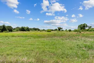 807 Hwy St, Fredericksburg, TX 78624 - Photo 16