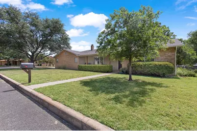 120 W Driftwood Dr, Fredericksburg, TX 78624 - Photo 2