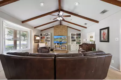 120 W Driftwood Dr, Fredericksburg, TX 78624 - Photo 6