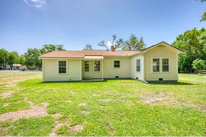 204 N Orange St, Fredericksburg, TX 78624 - Photo 22