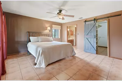 213 Cardinal Dr, Fredericksburg, TX 78624 - Photo 16