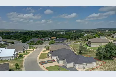 1808 N Chateau Ln, Kerrville, TX 78028 - Photo 24