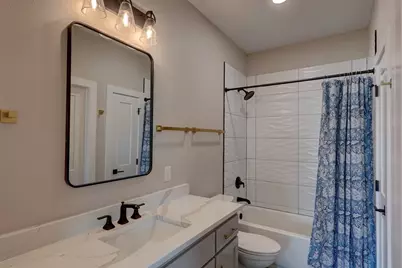 1808 N Chateau Ln, Kerrville, TX 78028 - Photo 18