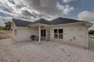 1808 N Chateau Ln, Kerrville, TX 78028 - Photo 22
