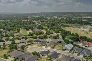 1808 N Chateau Ln, Kerrville, TX 78028 - Photo 26