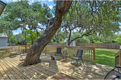 1504 Mesquite St, Blanco, TX 78606 - Photo 2