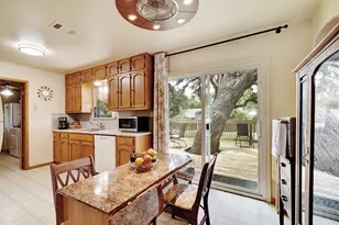 1504 Mesquite St, Blanco, TX 78606 - Photo 8