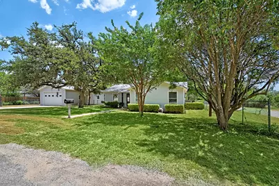 1504 Mesquite St, Blanco, TX 78606 - Photo 30
