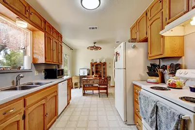 1504 Mesquite St, Blanco, TX 78606 - Photo 14