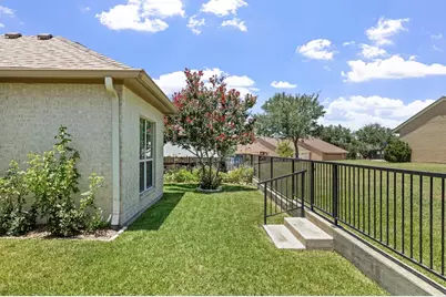 444 Summit Circle, Fredericksburg, TX 78624 - Photo 18