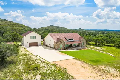 147 Gray Wolf, Blanco, TX 78606 - Photo 2