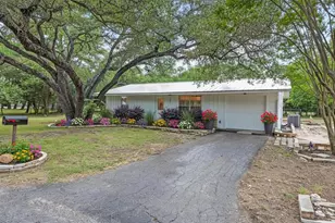221 Felps, Blanco, TX 78606 - Photo 2