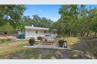221 Felps, Blanco, TX 78606 - Photo 20