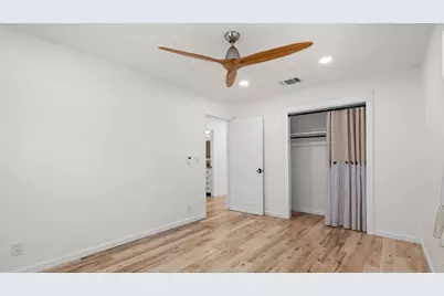 221 Felps, Blanco, TX 78606 - Photo 18