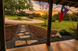 104 Fawn Ct, Johnson City, TX 78636 - Photo 16