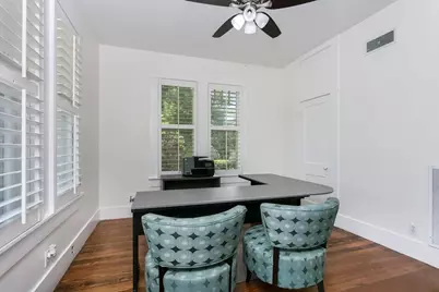 711 W Main St, Fredericksburg, TX 78624 - Photo 6