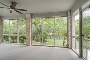 218 E Creekview Dr, Fredericksburg, TX 78624 - Photo 12