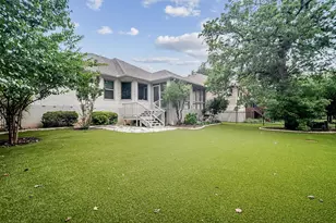 218 E Creekview Dr, Fredericksburg, TX 78624 - Photo 24