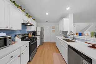 8511 Rita Blanca St, Converse, TX 78109 - Photo 6
