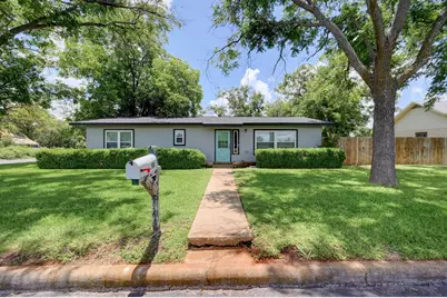 599 E Highway St, Fredericksburg, TX 78624 - Photo 1