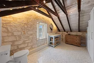 419 W San Antonio St, Fredericksburg, TX 78624 - Photo 28