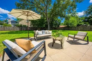 419 W San Antonio St, Fredericksburg, TX 78624 - Photo 34