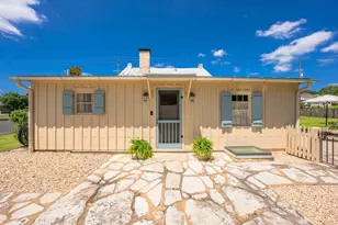 419 W San Antonio St, Fredericksburg, TX 78624 - Photo 30