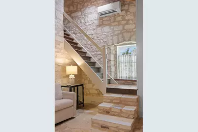 419 W San Antonio St, Fredericksburg, TX 78624 - Photo 22