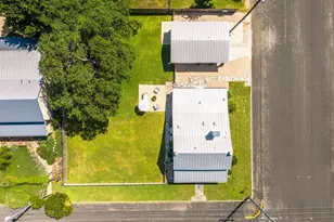 419 W San Antonio St, Fredericksburg, TX 78624 - Photo 44
