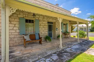 419 W San Antonio St, Fredericksburg, TX 78624 - Photo 2