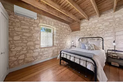 419 W San Antonio St, Fredericksburg, TX 78624 - Photo 6