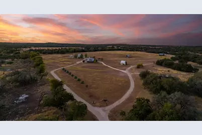 237 Twisted Timbers Rd, Fredericksburg, TX 78624 - Photo 2