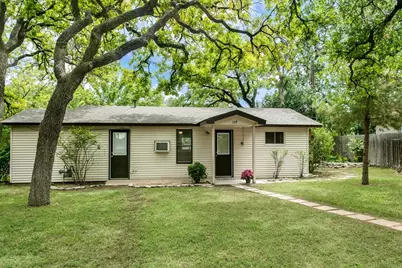 111 Beverly Dr, Fredericksburg, TX 78624 - Photo 1