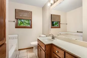 111 Beverly Dr, Fredericksburg, TX 78624 - Photo 10