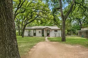 111 Beverly Dr, Fredericksburg, TX 78624 - Photo 34