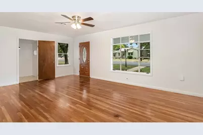 111 Beverly Dr, Fredericksburg, TX 78624 - Photo 6