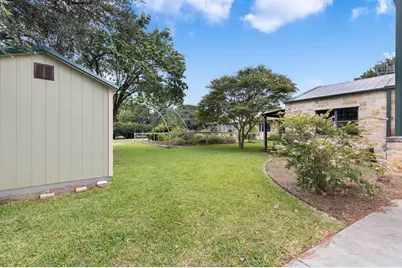 101 E Grothe St, Fredericksburg, TX 78624 - Photo 42