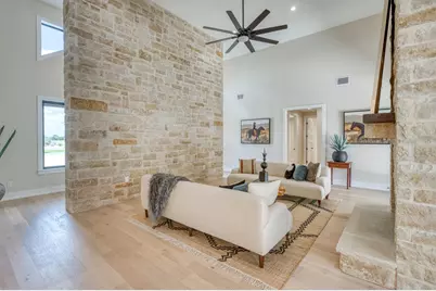 211 Interlaken St., Fredericksburg, TX 78624 - Photo 6