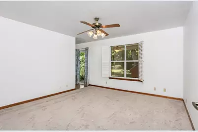 301 W Hackberry St, Fredericksburg, TX 78624 - Photo 16