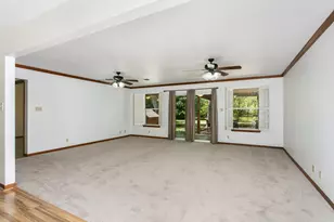 301 W Hackberry St, Fredericksburg, TX 78624 - Photo 14