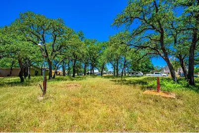 1709 N Llano St, Fredericksburg, TX 78624 - Photo 16