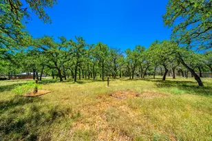 1709 N Llano St, Fredericksburg, TX 78624 - Photo 6