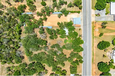 1709 N Llano St, Fredericksburg, TX 78624 - Photo 10