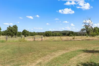 11902 Lower Crabapple Rd, Fredericksburg, TX 78624 - Photo 6