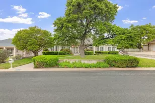 2208 Amberstone, Fredericksburg, TX 78624 - Photo 2